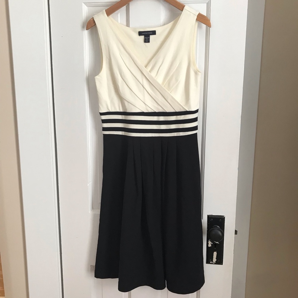 Lands’ End Women's XXS Nautical Style Cream and Black Dress